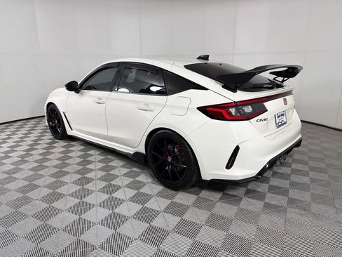 Certified 2024 Honda Civic Type R image 3