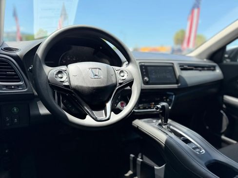 Used 2022 Honda HR-V EX image 22