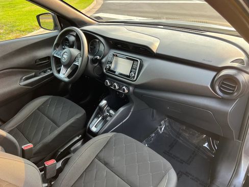 Used 2020 Nissan Kicks S FWD image 17