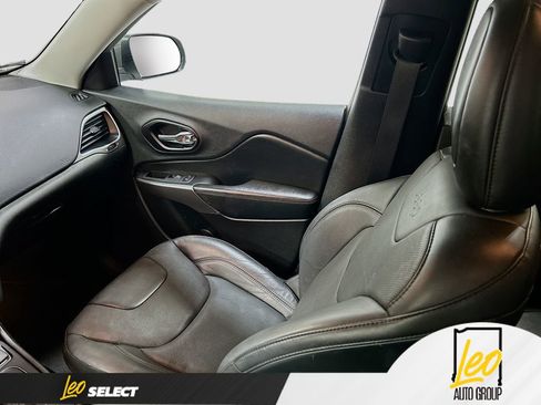 Used 2021 Jeep Cherokee Latitude Lux image 21