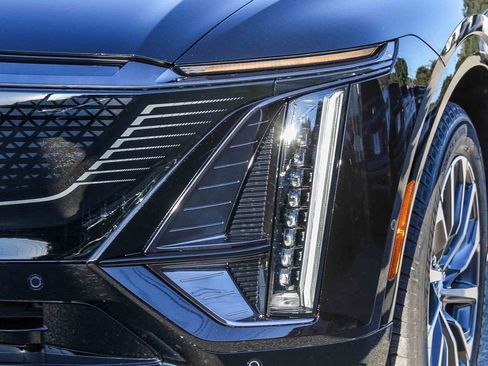 New 2026 Cadillac Lyriq Sport image 10