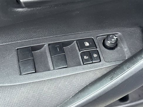 Used 2023 Toyota Corolla LE image 17
