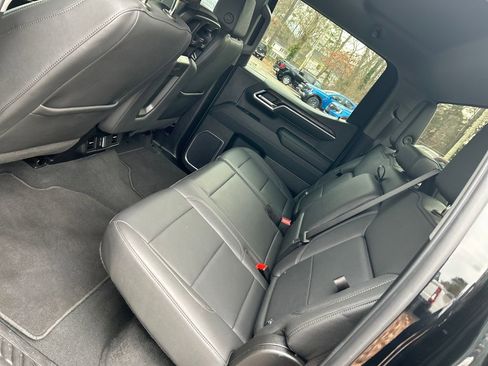 Used 2025 GMC Sierra 1500 SLT image 27