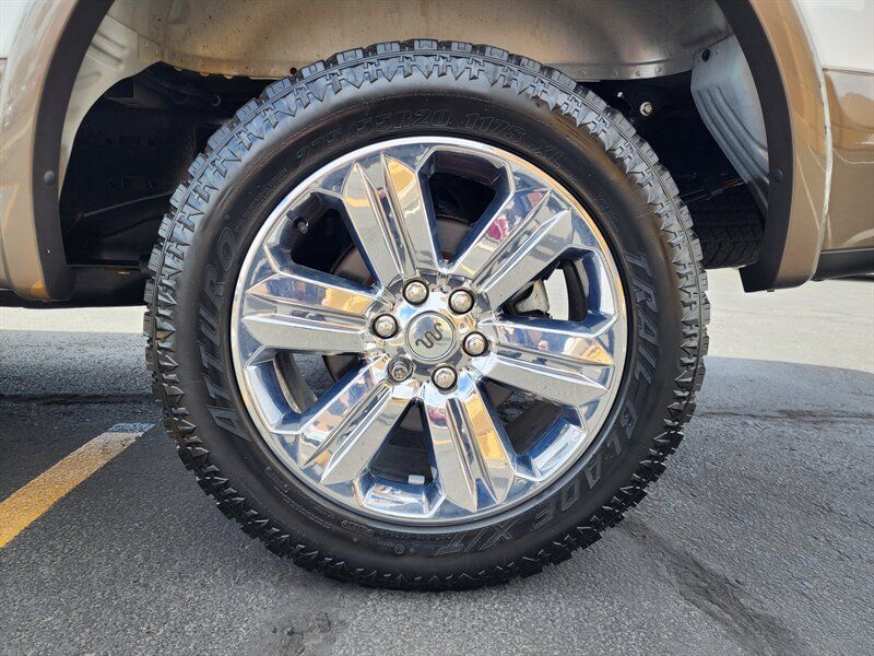 Used 2019 Ford F150 King Ranch w/ Equipment Group 601A Luxury AWD/4WD image 19