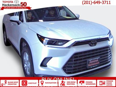 New 2026 Toyota Grand Highlander LE