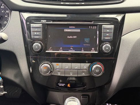 Used 2021 Nissan Rogue Sport S FWD image 21