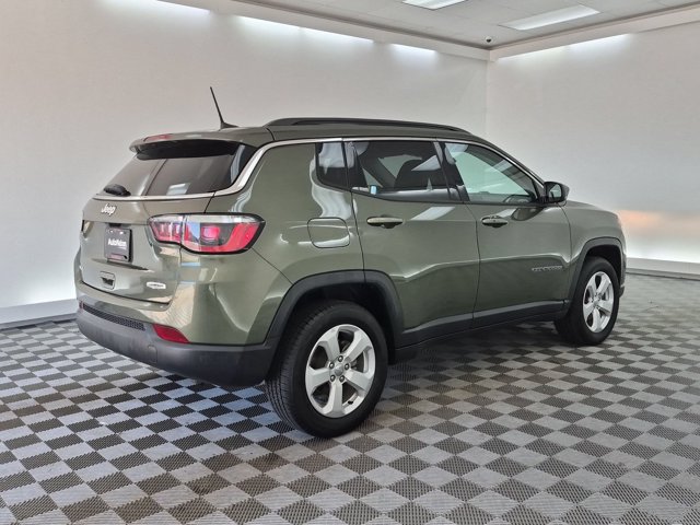 Used 2020 Jeep Compass Latitude AWD/4WD image 5