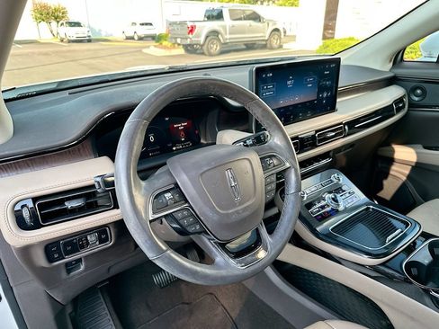 Certified 2023 Lincoln Nautilus Reserve w/ Equipment Group 201A AWD/4WD image 10