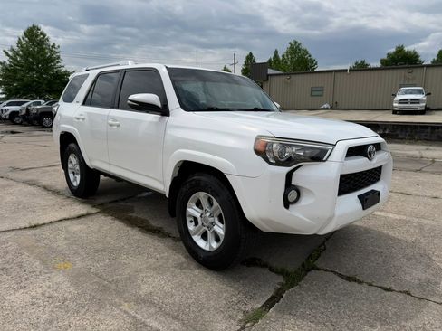 Used 2014 Toyota 4Runner SR5 Premium RWD image 7