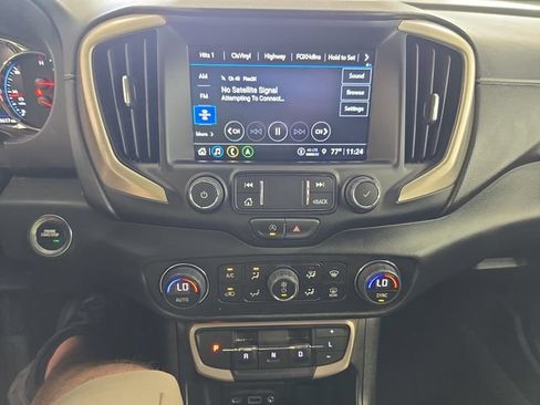 Used 2023 GMC Terrain Denali w/ Denali Premium Package AWD/4WD image 15