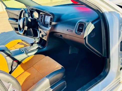 Used 2021 Dodge Charger Scat Pack w/ Dynamics Package image 16