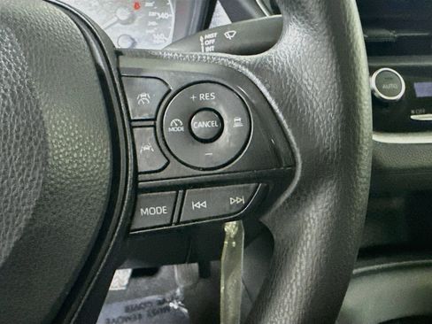 Used 2024 Toyota Corolla LE FWD image 17