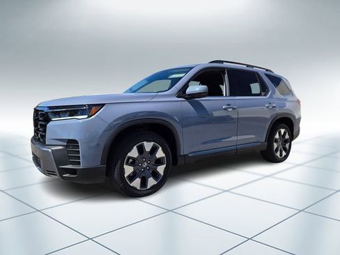 New 2026 Honda Pilot Touring image 2