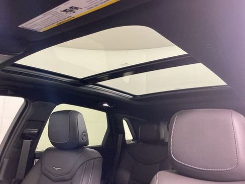 Used 2025 Cadillac XT5 Sportv w/ Technology Package AWD/4WD image 24