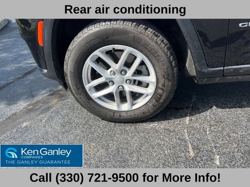 Used 2024 Jeep Grand Cherokee L Laredo AWD/4WD image 16