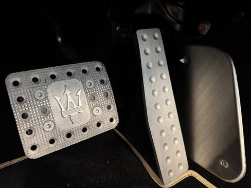 Used 2014 Maserati GranTurismo Convertible image 91