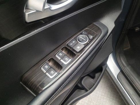 Used 2020 Kia Sorento LX image 27