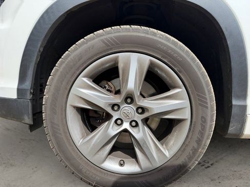 Used 2015 Toyota Highlander Limited w/ Driver Technology Package image 13