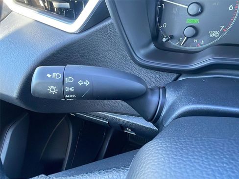 Used 2025 Toyota Corolla image 23
