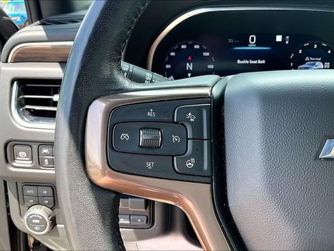 Used 2022 Chevrolet Tahoe High Country AWD/4WD image 11