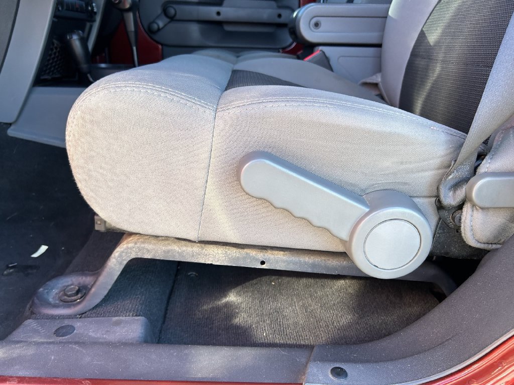Used 2010 Jeep Wrangler Unlimited Sport AWD/4WD image 22