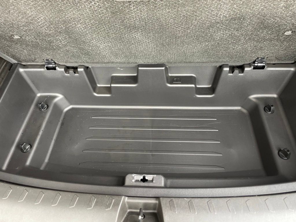 Used 2023 Chevrolet Traverse LT FWD image 30