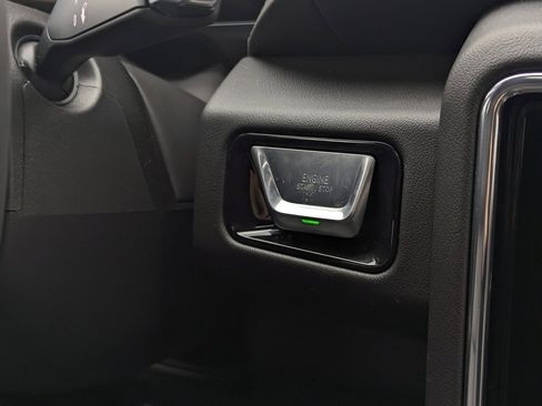 New 2026 GMC Yukon XL Denali w/ Denali Reserve Package image 25