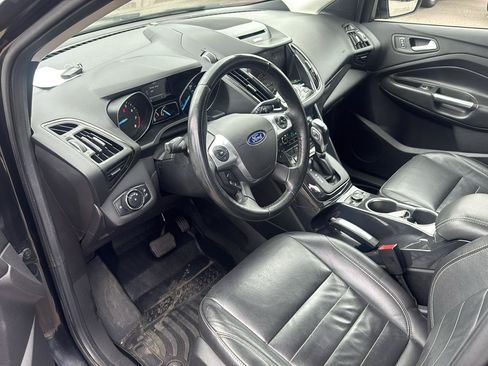 Used 2014 Ford Escape Titanium FWD image 9