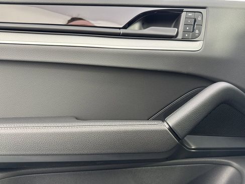 New 2026 Porsche Cayenne image 12