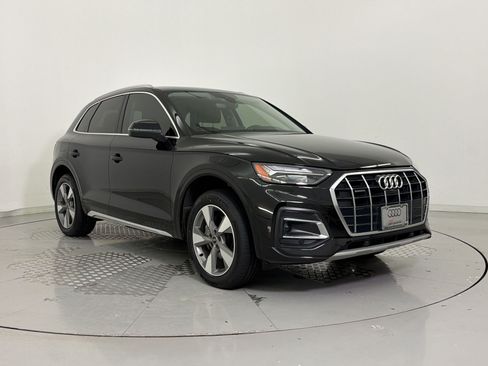Used 2023 Audi Q5 2.0T Premium Plus w/ Premium Plus Package AWD/4WD image 7