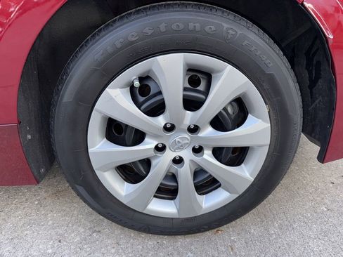 Used 2022 Toyota Corolla LE image 35