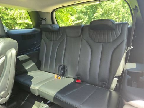 Used 2024 Hyundai Palisade Limited AWD/4WD image 20