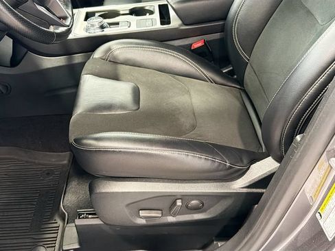 Used 2022 Ford Edge ST AWD/4WD image 16