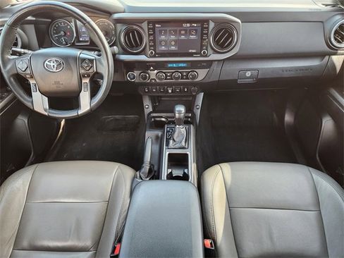 Used 2021 Toyota Tacoma TRD Off-Road w/ Technology Package image 19