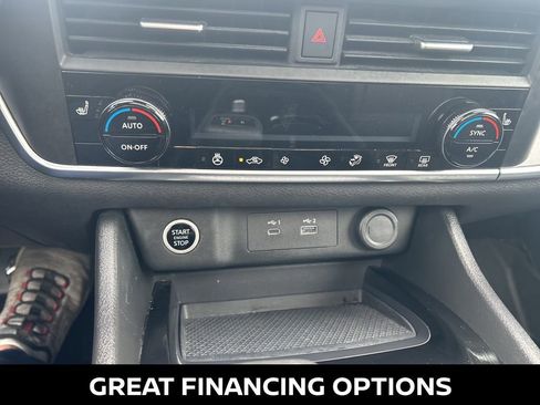 Certified 2023 Nissan Rogue SV w/ SV Premium B Package FWD image 14