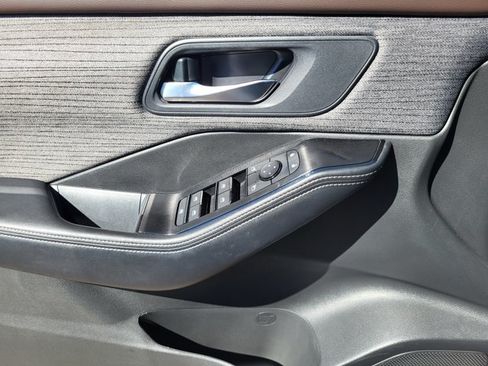 Certified 2023 Nissan Rogue SV AWD/4WD image 23