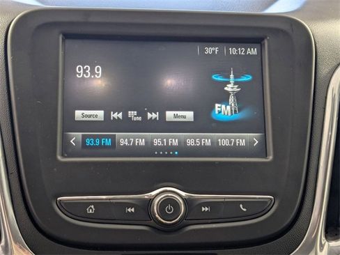 Used 2018 Chevrolet Equinox LT image 20