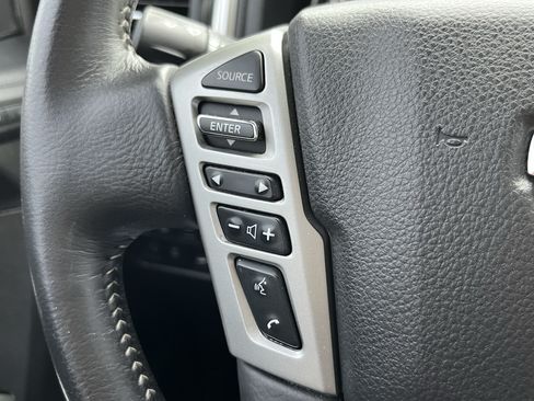 Used 2019 Nissan Titan PRO-4X w/ Pro-4x Convenience Package AWD/4WD image 26