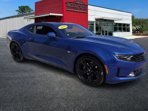 Used 2019 Chevrolet Camaro LT w/ RS Package image 7