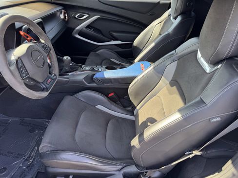 Certified 2021 Chevrolet Camaro SS RWD image 10
