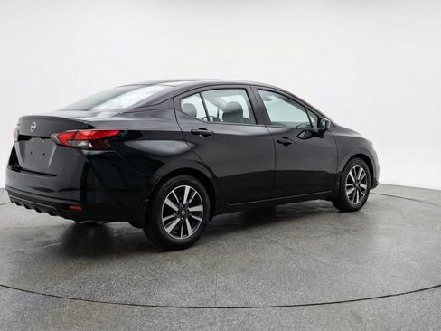 Used 2025 Nissan Versa SV FWD image 9