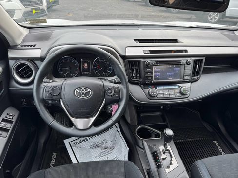 Used 2016 Toyota RAV4 XLE image 22