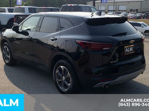 Used 2025 Chevrolet Blazer LT FWD image 9