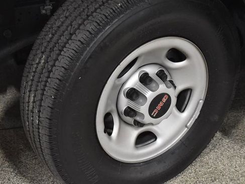 Used 2024 GMC Savana 2500 w/ Driver Convenience Package image 13