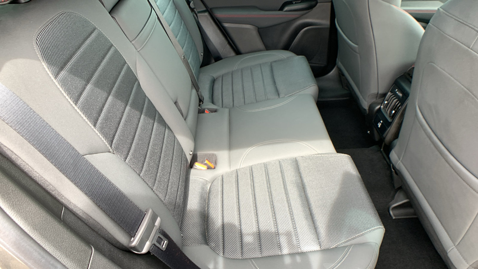 Used 2024 Dodge Hornet R/T w/ R/T Blacktop Package AWD/4WD image 27
