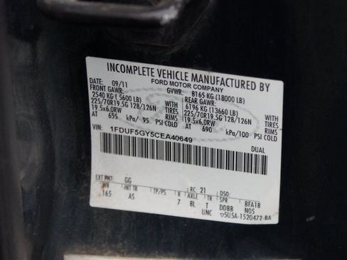 Used 2012 Ford F550 XL image 13