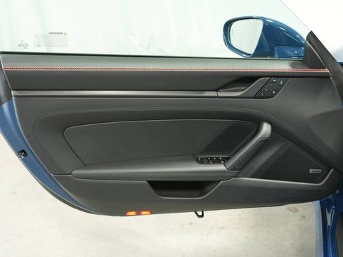 Used 2023 Porsche 911 Carrera GTS image 27