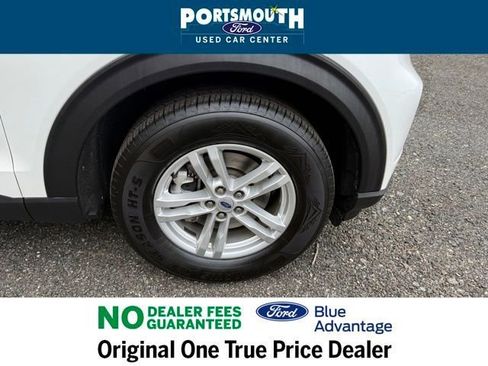 Used 2023 Ford Explorer XLT w/ Equipment Group 202A image 35