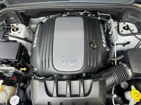 Used 2019 Jeep Grand Cherokee Overland image 20