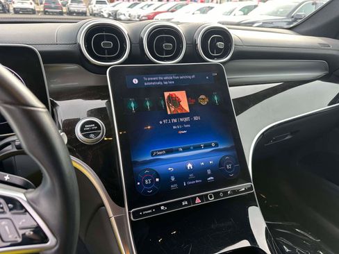 Used 2024 Mercedes-Benz GLC 300 4MATIC image 27